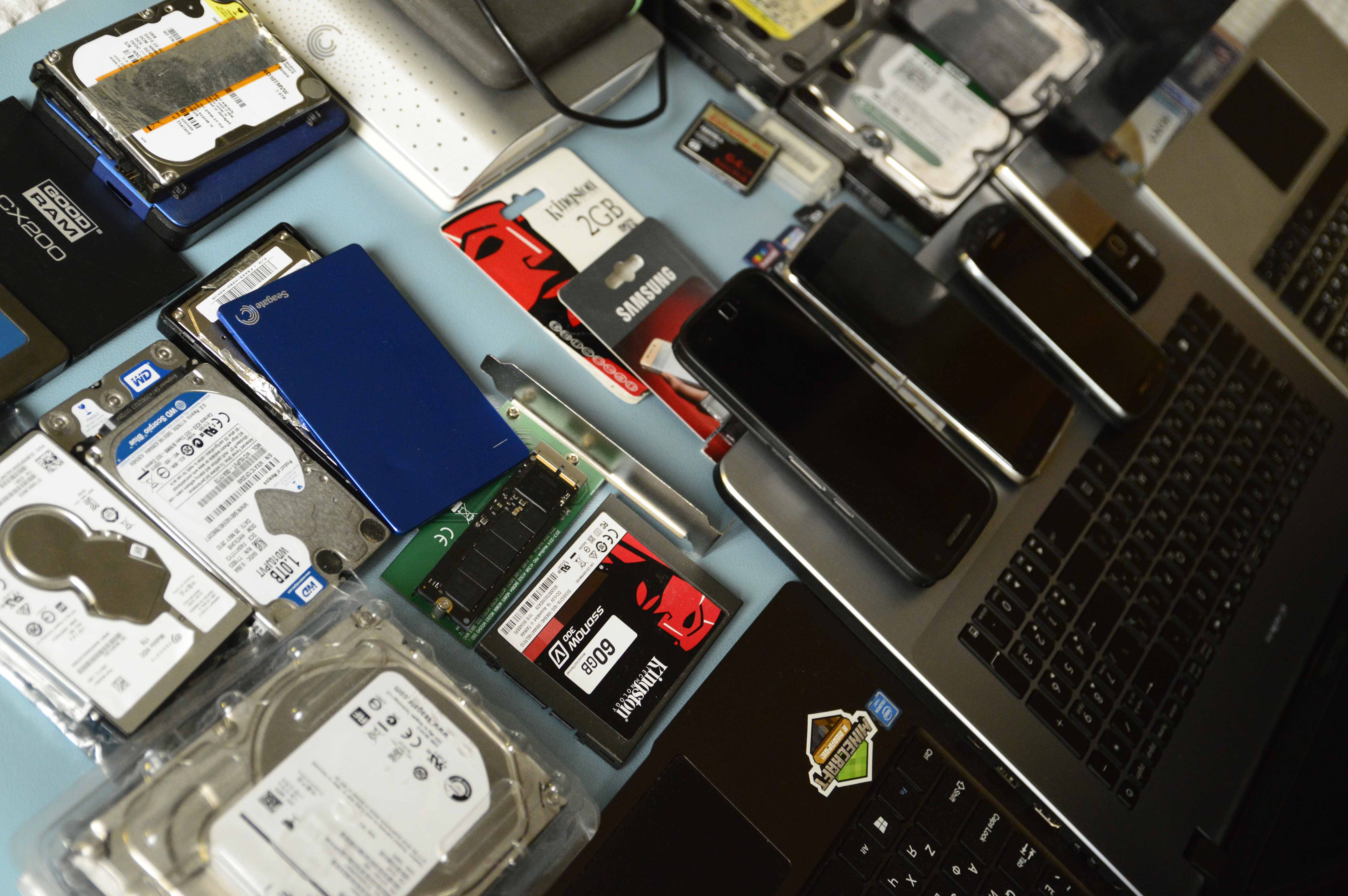 DTM Memory Card Phone Laptop Apple Windows